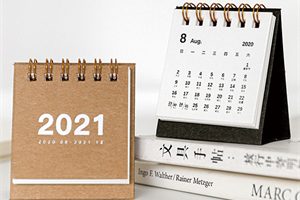 Custom Desk Calendar (10)